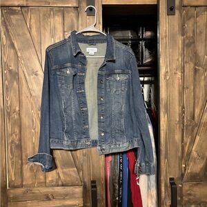 Universal Thread Blue Denim Jacket